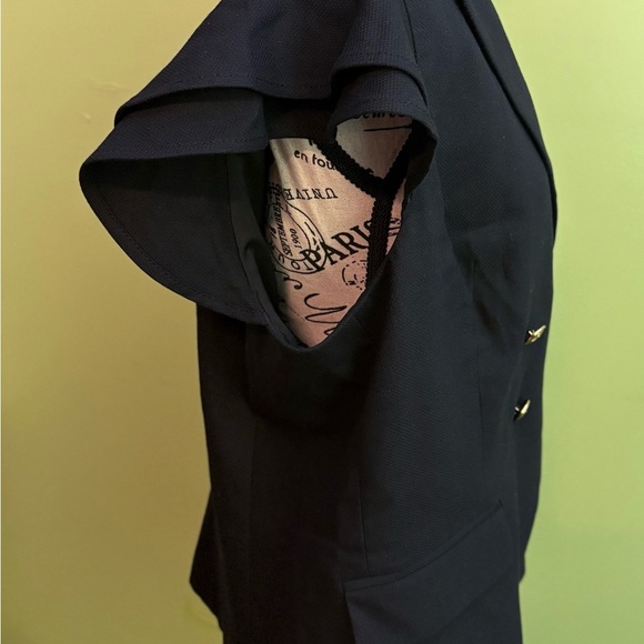 🆕 White House Black Market Black Blazer with Gold Buttons - Picture 4 of 11